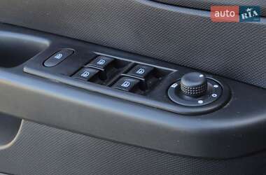 Внедорожник / Кроссовер Renault Captur 2015 в 