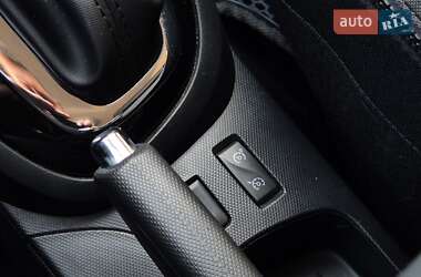 Внедорожник / Кроссовер Renault Captur 2015 в 