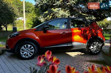 Внедорожник / Кроссовер Renault Captur 2016 в Львове