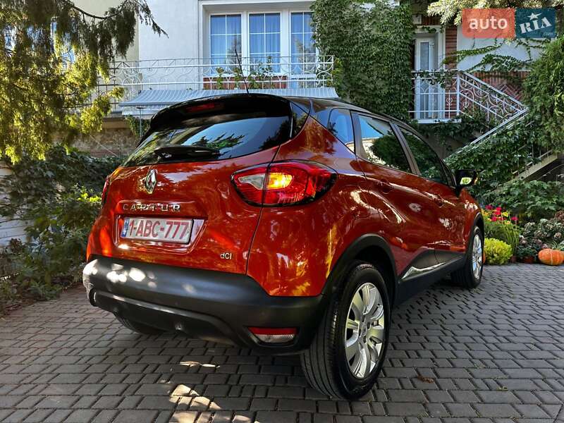 Внедорожник / Кроссовер Renault Captur 2016 в Львове