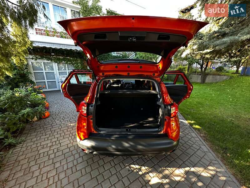 Внедорожник / Кроссовер Renault Captur 2016 в Львове