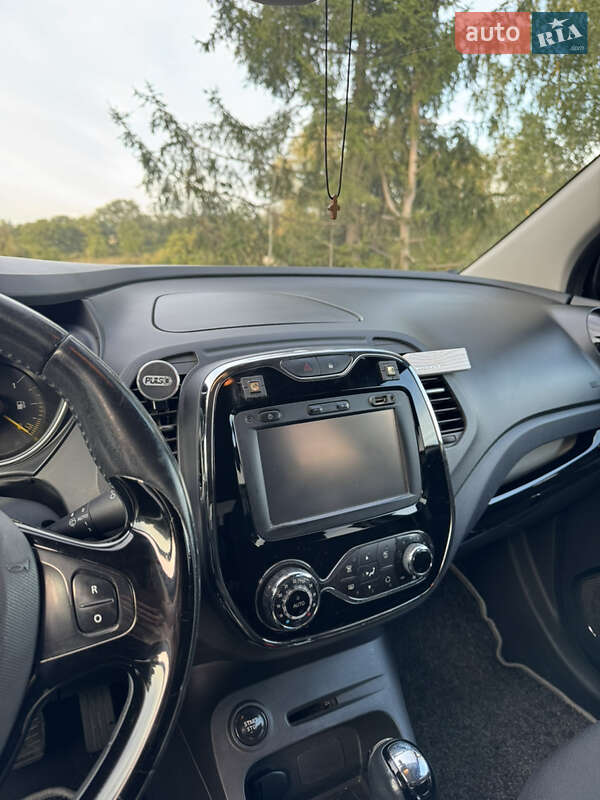 Внедорожник / Кроссовер Renault Captur 2014 в Тернополе фото 11 Внедорожник / Кроссовер Renault Captur 2014 в Тернополе