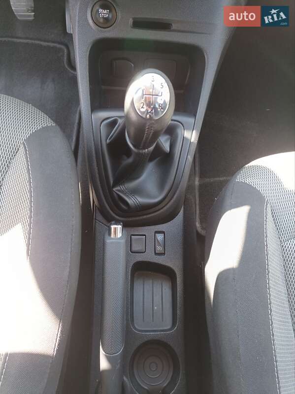 Внедорожник / Кроссовер Renault Captur 2017 в Ивано-Франковске