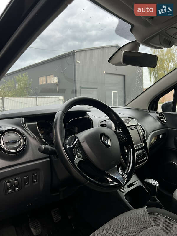Внедорожник / Кроссовер Renault Captur 2014 в Млинове фото 14 Внедорожник / Кроссовер Renault Captur 2014 в Млинове