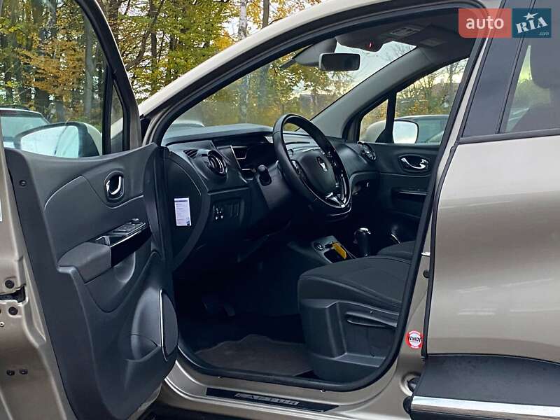 Внедорожник / Кроссовер Renault Captur 2014 в Ивано-Франковске