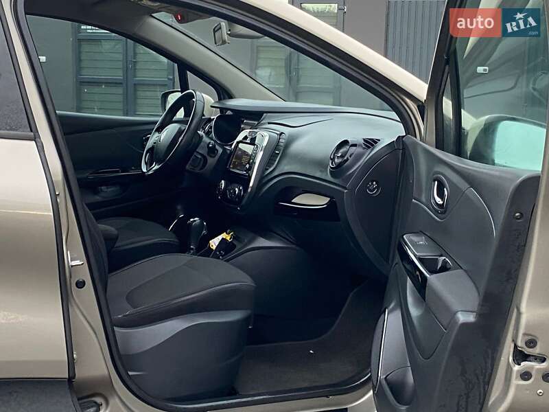 Внедорожник / Кроссовер Renault Captur 2014 в Ивано-Франковске