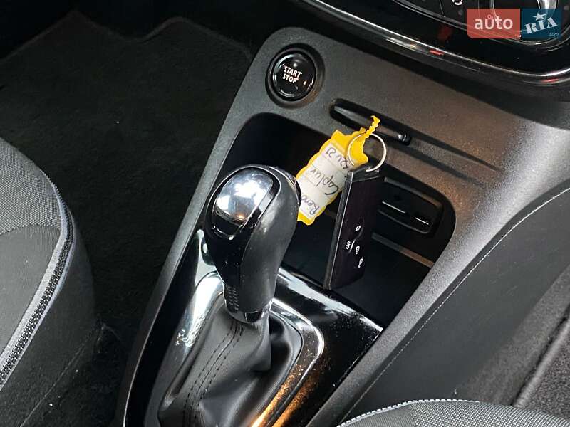 Внедорожник / Кроссовер Renault Captur 2014 в Ивано-Франковске