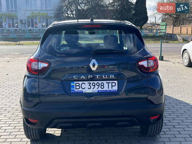 Внедорожник / Кроссовер Renault Captur 2018 в Лопатине