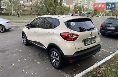 Внедорожник / Кроссовер Renault Captur 2016 в Киеве