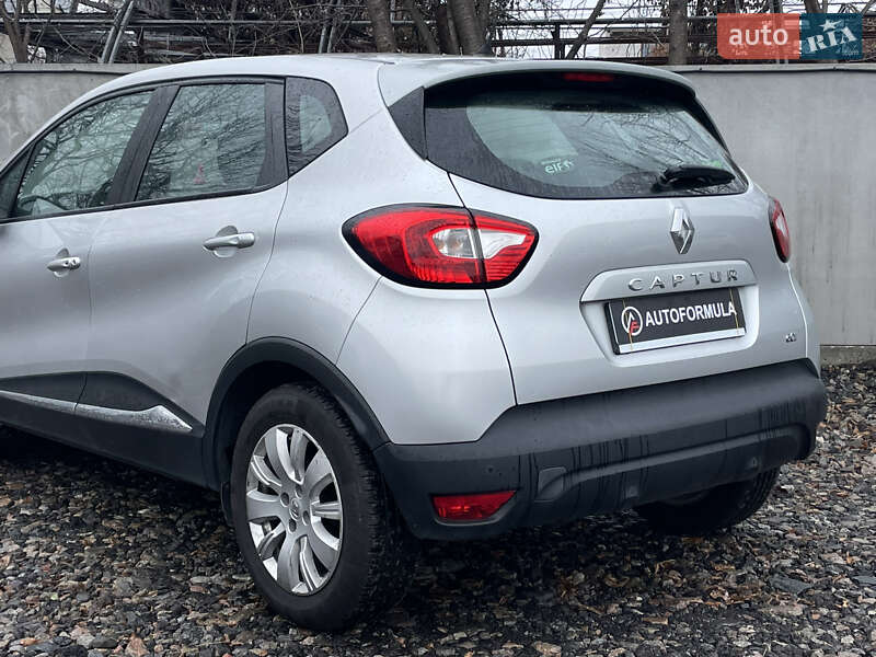Позашляховик / Кросовер Renault Captur 2014 в Києві