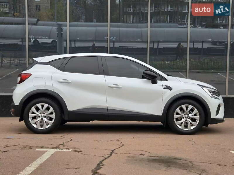Внедорожник / Кроссовер Renault Captur 2021 в Киеве