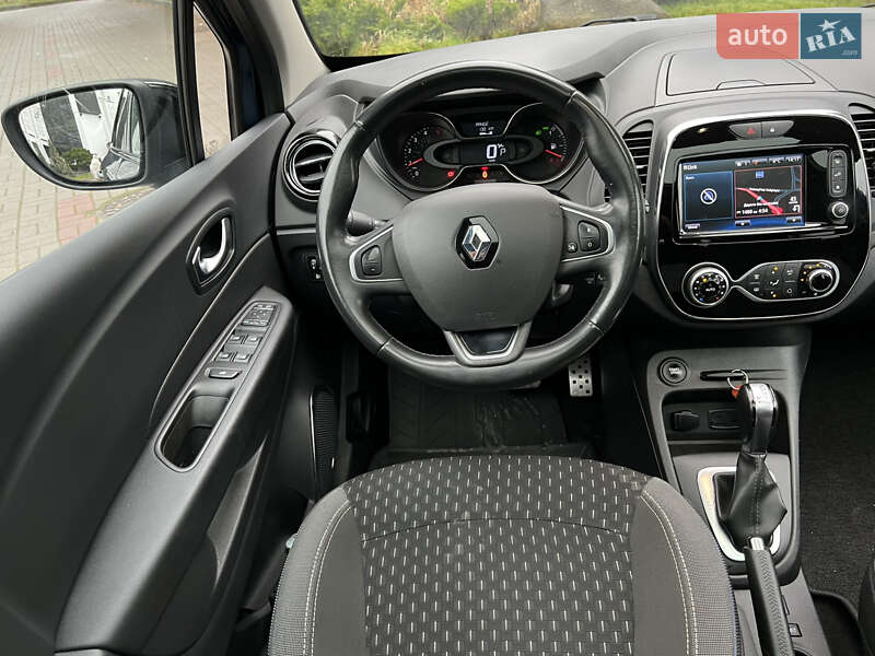 Внедорожник / Кроссовер Renault Captur 2019 в Тернополе
