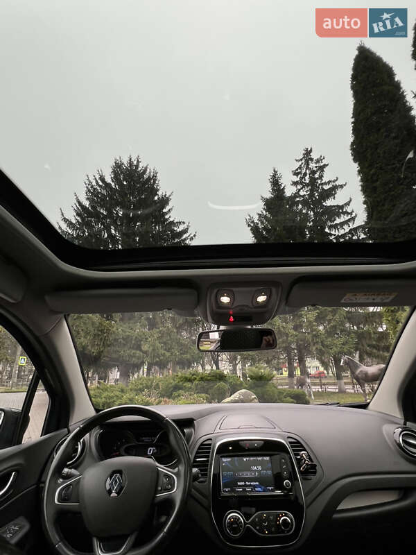 Внедорожник / Кроссовер Renault Captur 2019 в Тернополе