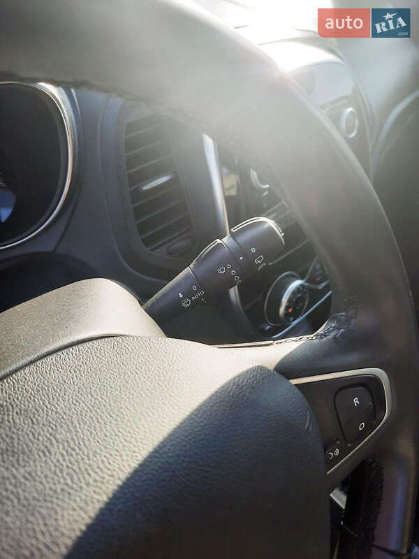 Внедорожник / Кроссовер Renault Captur 2019 в Одессе