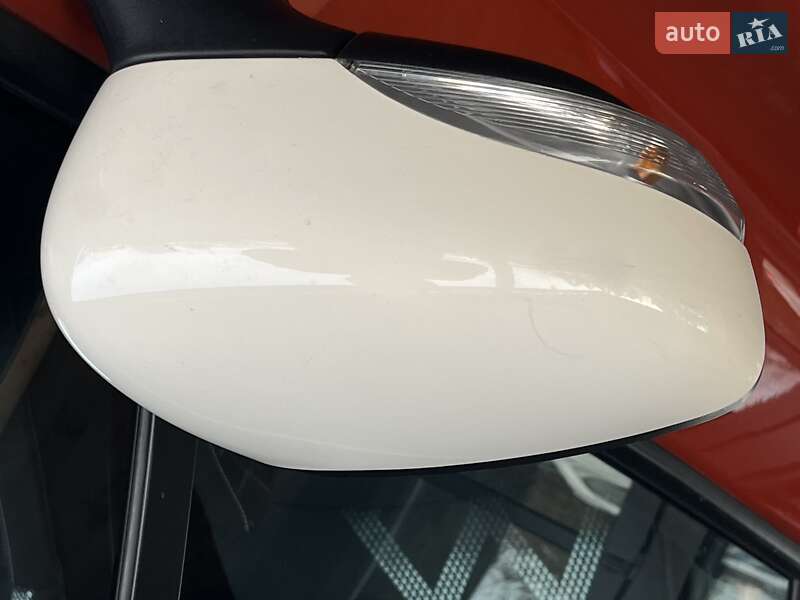 Позашляховик / Кросовер Renault Captur 2014 в Вінниці