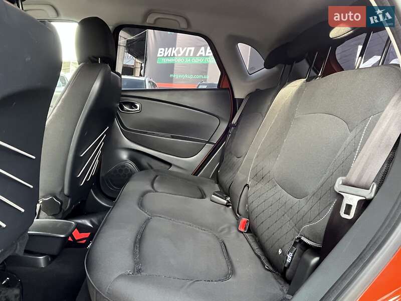 Позашляховик / Кросовер Renault Captur 2014 в Вінниці