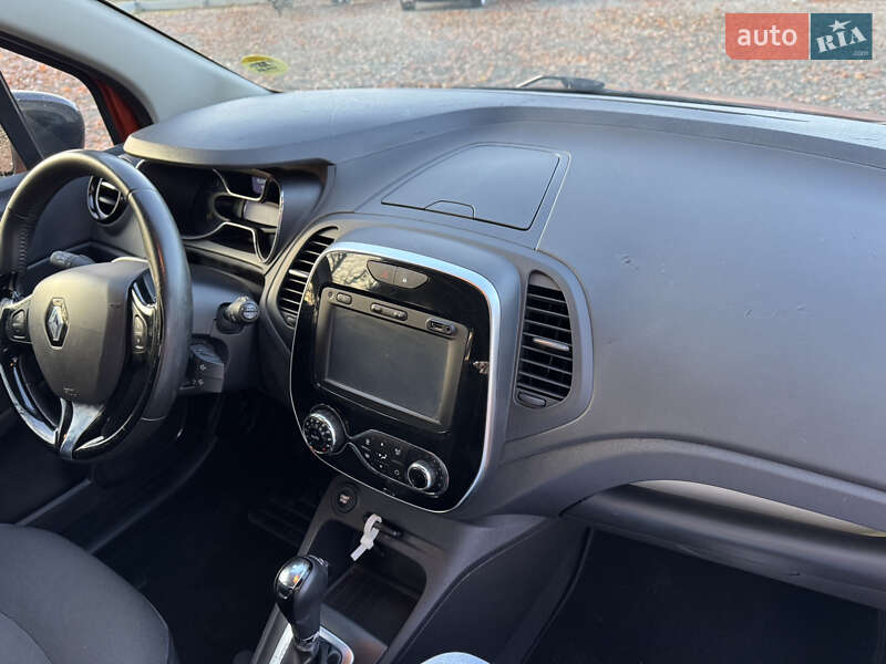 Позашляховик / Кросовер Renault Captur 2015 в Самборі