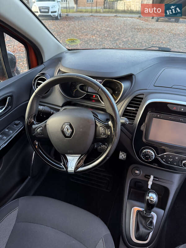 Позашляховик / Кросовер Renault Captur 2015 в Самборі