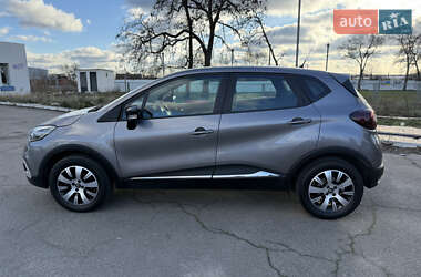 Внедорожник / Кроссовер Renault Captur 2020 в Днепре