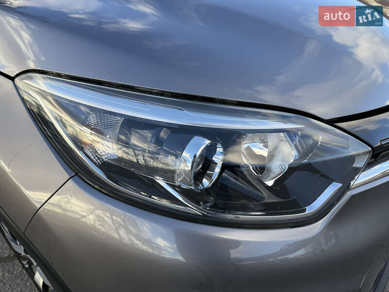Внедорожник / Кроссовер Renault Captur 2020 в Днепре