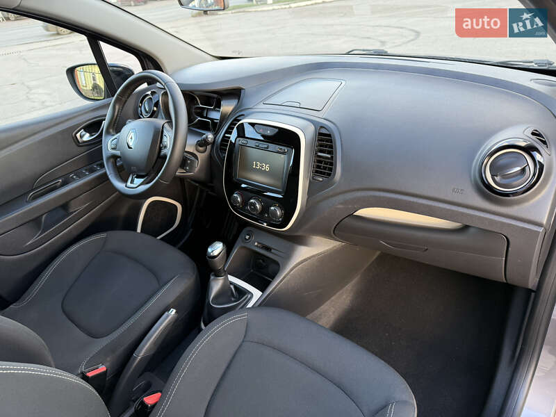Внедорожник / Кроссовер Renault Captur 2020 в Днепре