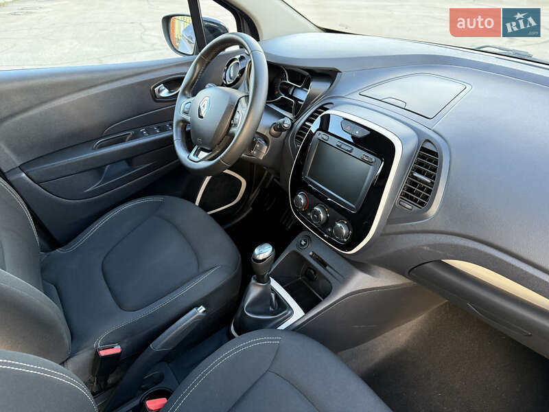 Внедорожник / Кроссовер Renault Captur 2020 в Днепре