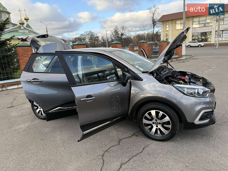 Внедорожник / Кроссовер Renault Captur 2020 в Днепре