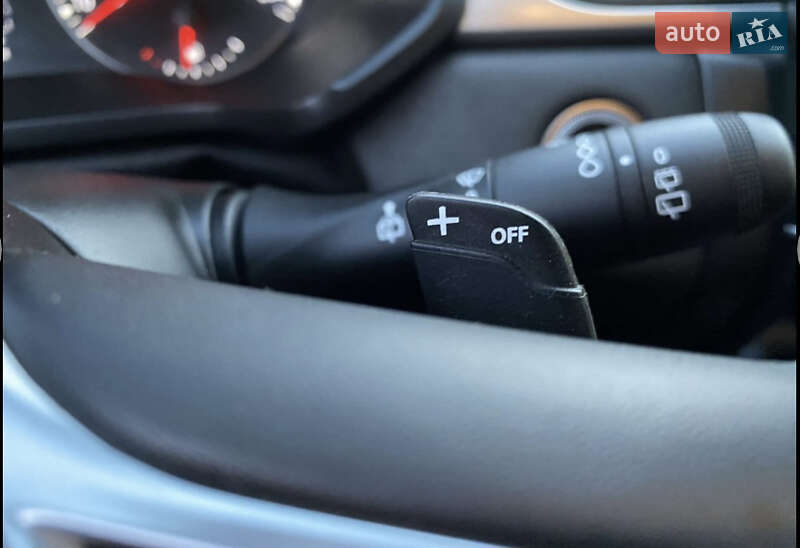 Позашляховик / Кросовер Renault Captur 2021 в Києві