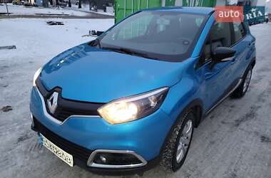 Позашляховик / Кросовер Renault Captur 2017 в Львові