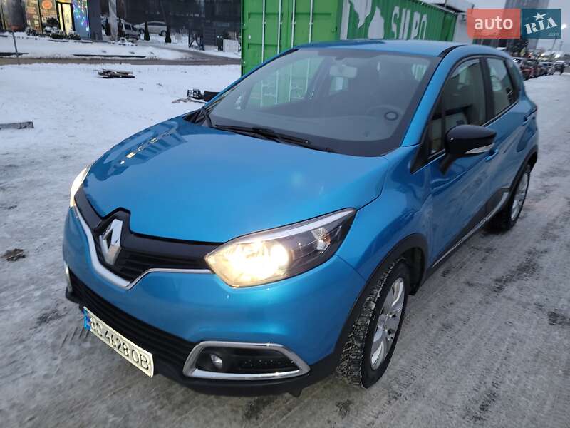 Позашляховик / Кросовер Renault Captur 2017 в Львові