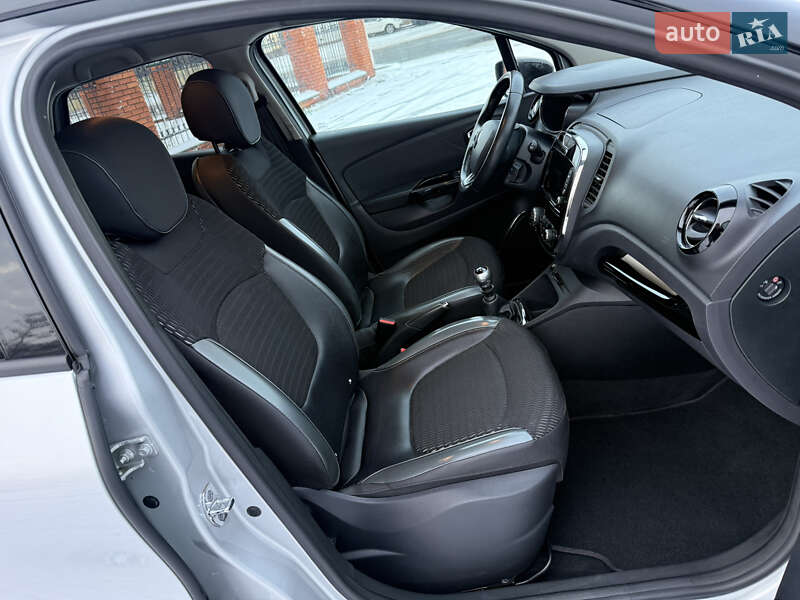 Внедорожник / Кроссовер Renault Captur 2016 в Днепре