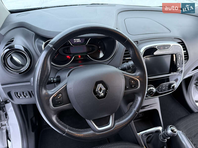 Внедорожник / Кроссовер Renault Captur 2016 в Днепре