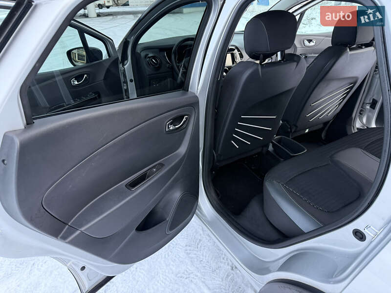 Внедорожник / Кроссовер Renault Captur 2016 в Днепре