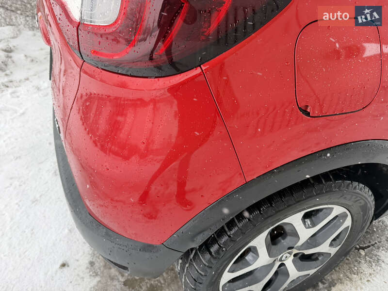 Внедорожник / Кроссовер Renault Captur 2017 в Чернигове