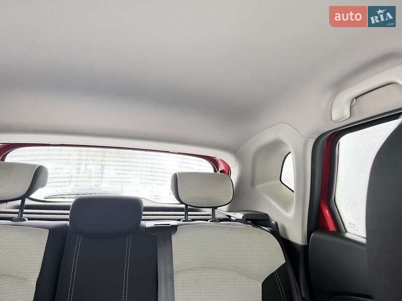 Внедорожник / Кроссовер Renault Captur 2017 в Чернигове