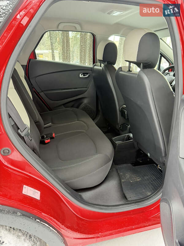 Внедорожник / Кроссовер Renault Captur 2017 в Чернигове