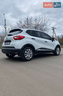 Внедорожник / Кроссовер Renault Captur 2015 в Великодолинском фото 16 Внедорожник / Кроссовер Renault Captur 2015 в Великодолинском