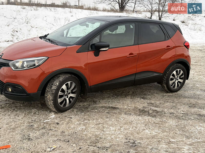 Внедорожник / Кроссовер Renault Captur 2016 в Днепре