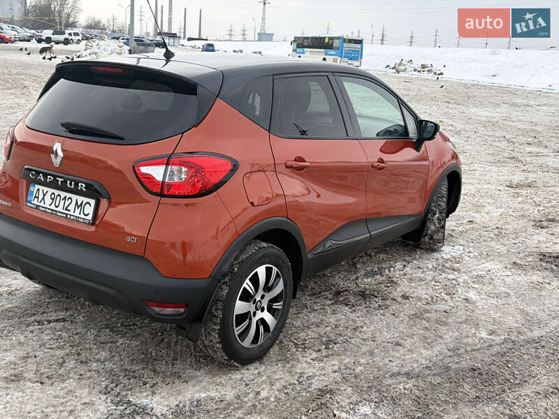 Внедорожник / Кроссовер Renault Captur 2016 в Днепре