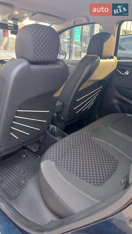 Позашляховик / Кросовер Renault Captur 2019 в Дніпрі фото 9 Позашляховик / Кросовер Renault Captur 2019 в Дніпрі