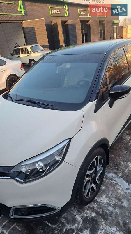 Позашляховик / Кросовер Renault Captur 2015 в Кропивницькому фото 4 Позашляховик / Кросовер Renault Captur 2015 в Кропивницькому