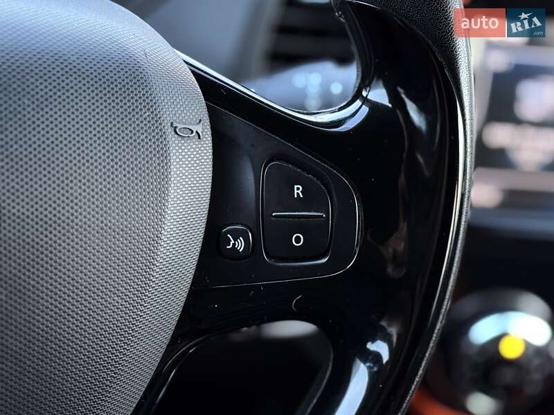 Позашляховик / Кросовер Renault Captur 2013 в Дніпрі