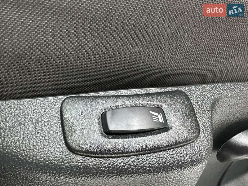 Позашляховик / Кросовер Renault Captur 2016 в Львові