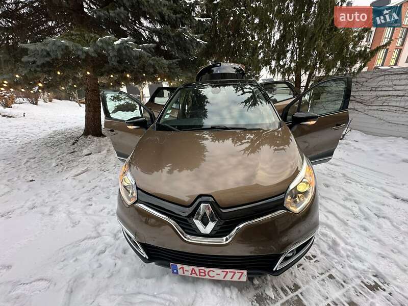 Позашляховик / Кросовер Renault Captur 2016 в Львові