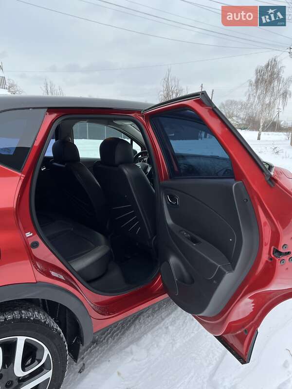 Внедорожник / Кроссовер Renault Captur 2015 в Барышевке