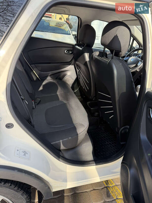 Позашляховик / Кросовер Renault Captur 2015 в Хмельницькому