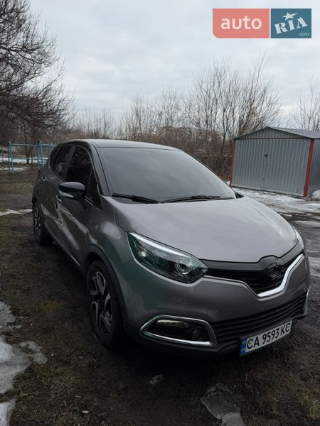 Позашляховик / Кросовер Renault Captur 2017 в Смілі