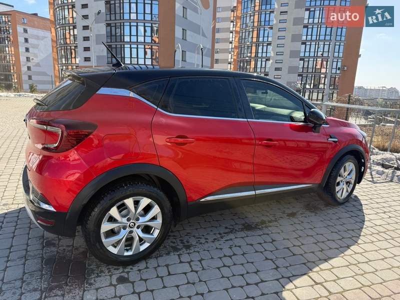 Позашляховик / Кросовер Renault Captur 2021 в Івано-Франківську