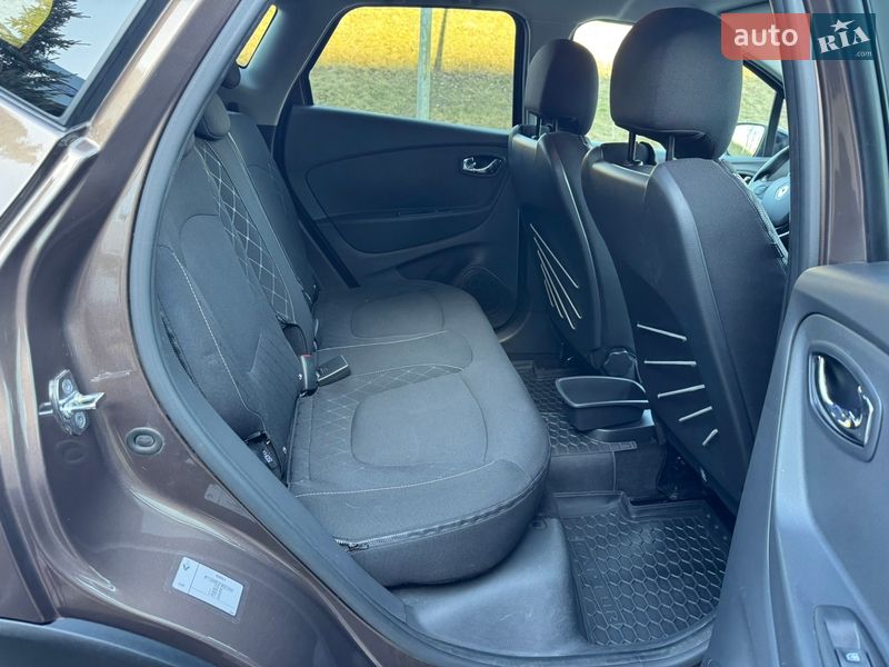 Позашляховик / Кросовер Renault Captur 2015 в Києві