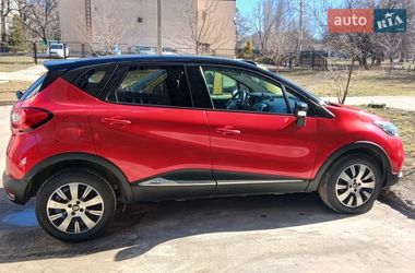 Позашляховик / Кросовер Renault Captur 2016 в Харкові